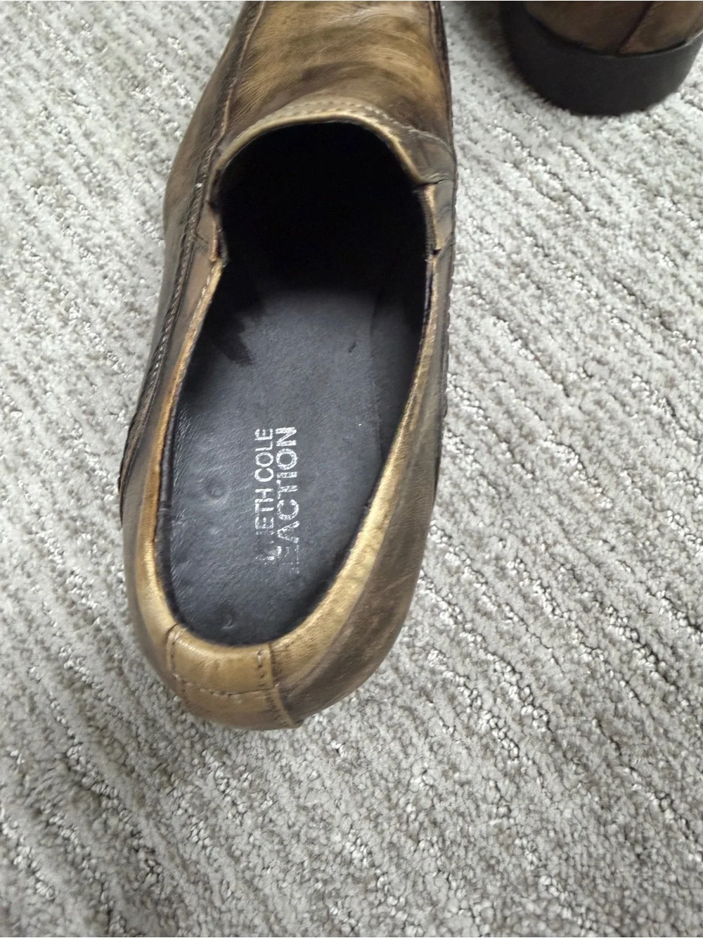 Me a Kenneth Cole Reaction Brown Distressed Loafers Size 9.5 M